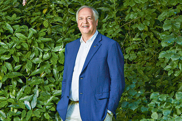 Paul Polman, exCEO de Unilever Global y autor del libro Net positive: “Chile tiene marcos legislativos más claros que la mayoría de los países para mitigar emisiones”