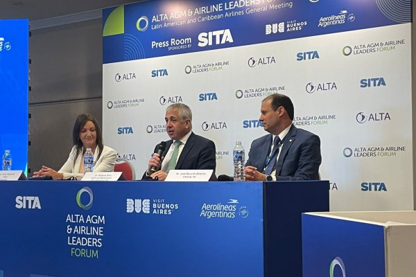 <p>Roberto Alvo, Latam Airlines: “Es necesario que los gobiernos ayuden a acelerar las industrias y empaticen con la situación de las líneas aéreas”</p>