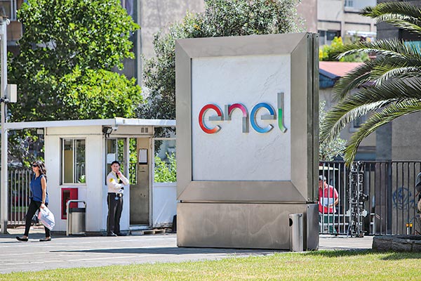 Enel estaría en conversaciones para obtener una línea de crédito de 16.000 millones de euros