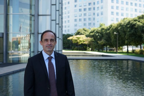 <p>Armando Nieto, presidente ejecutivo de Divina Seguros, ha liderado las operaciones en Chile desde su arribo en febrero de 2021.</p>