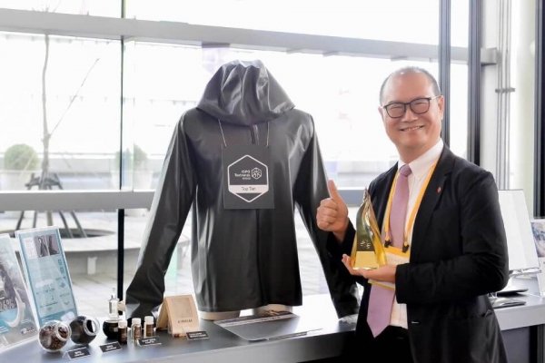 Singtex, la compañía taiwanesa que reutiliza residuos de café para crear textiles ecológicos y funcionales