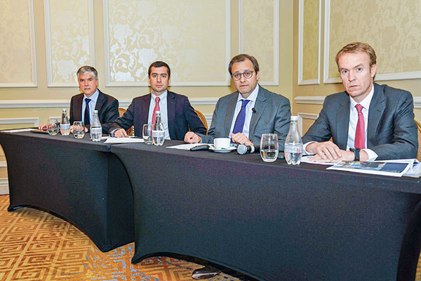 <p>Junta de accionistas de SAAM ratifica venta de negocios portuarios a Hapag-Lloyd</p>