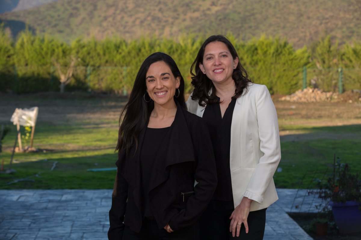 <p>Camila Gutiérrez y Carol Allende, fundadoras de ComeS.</p>