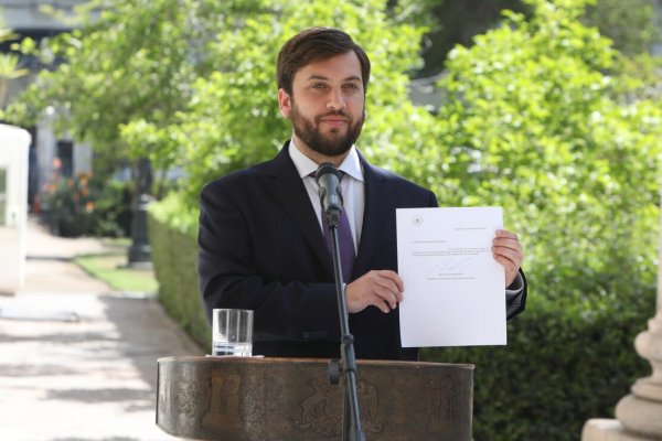Soto renuncia a la presidencia de la Cámara mientras DC y PDG están a un paso de desahuciar el acuerdo administrativo