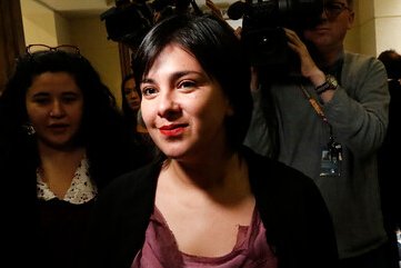 El gallito DC-PC que hace casi imposible la llegada de Karol Cariola a la presidencia de la Cámara