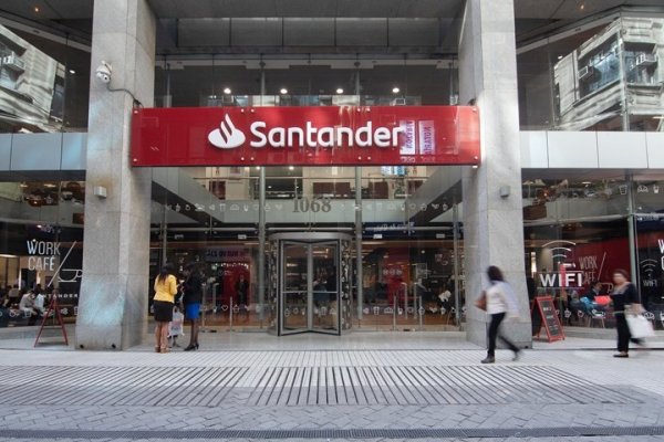 <p>Santander detalla la estrategia para conducir su negocio durante la recesión económica de 2023</p>