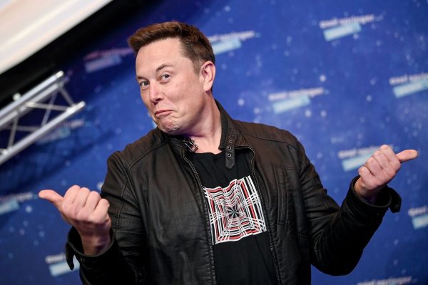 Nuevo cargo de Elon Musk como "Twit en Jefe" elimina US$ 10 mil millones de su fortuna