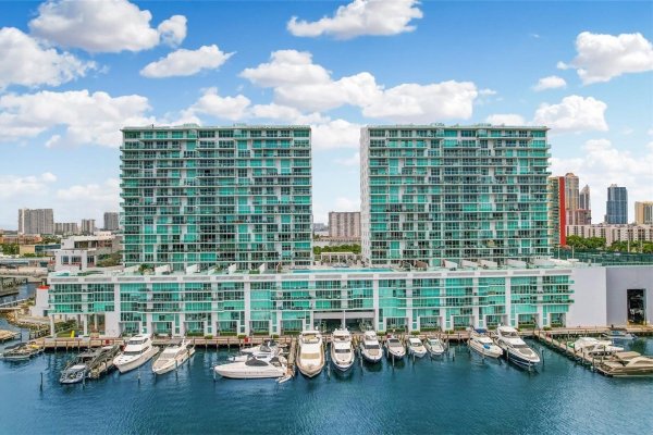 Legría aterriza en Miami con propiedad en Sunny Isles
