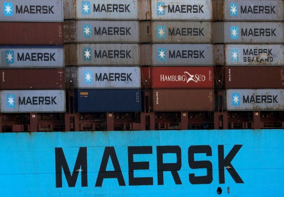 Maersk anticipa recesión en Europa y profundiza estimación de caída en demanda mundial de contenedores este año