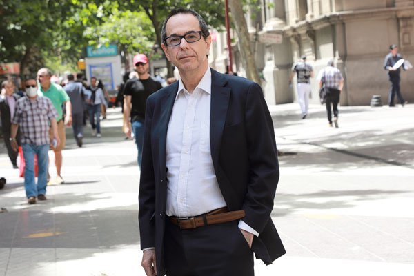Christian Larraín, subsecretario de Previsión Social: “La reforma busca quitarle el poder de mercado a las AFP”