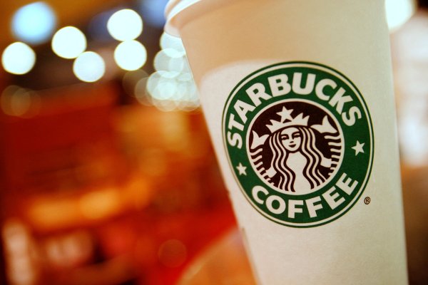 Ventas de Starbucks superan las estimaciones gracias a los consumidores de Estados Unidos