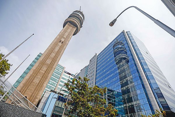 <p>Liquidación de activos en Chile y Perú y alzas en ventas móviles impulsaron resultados de Entel al tercer trimestre</p>