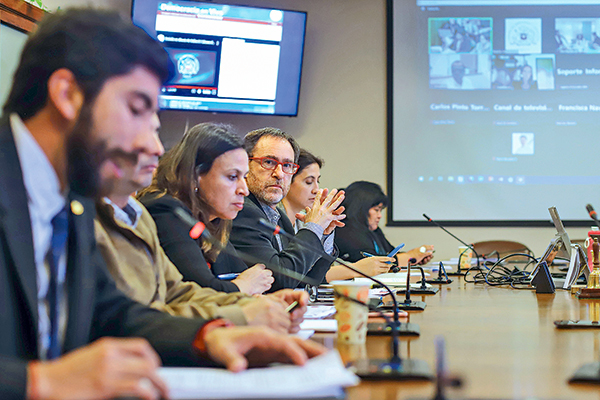 MOP se abre a reanudar obras paralizadas de CVV acudiendo a las otras empresas que participaron en las licitaciones