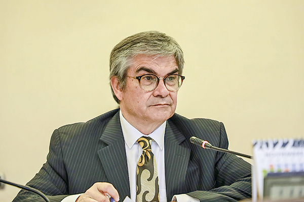 Marcel afirma que “ya estamos dando vuelta la curva” en inflación y asegura que en reforma de pensiones “nada es un experimento”