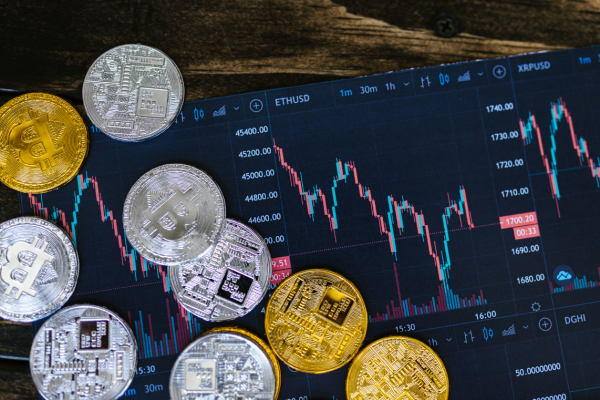 <p>Jugada maestra en mercado cripto: Binance acuerda comprar FTX tras deshacerse de sus tokens y acentuar su crisis de liquidez</p>