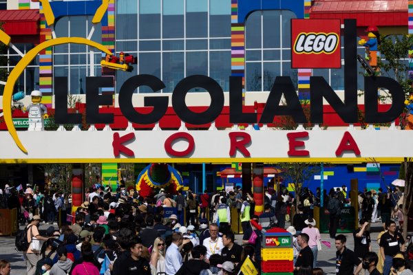 <p>La crisis de liquidez que azota a Corea del Sur se originó en un parque temático de Legoland</p>