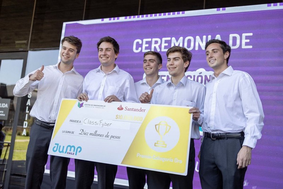 <p>ClassiFyber, ganador de la edición 2022 de Jump Chile.</p>