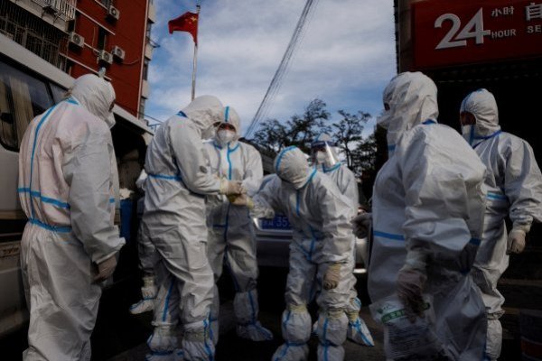 <p>Los confinamientos en China alcanzan un récord a medida que se agrava el rebrote de casos de Covid</p>