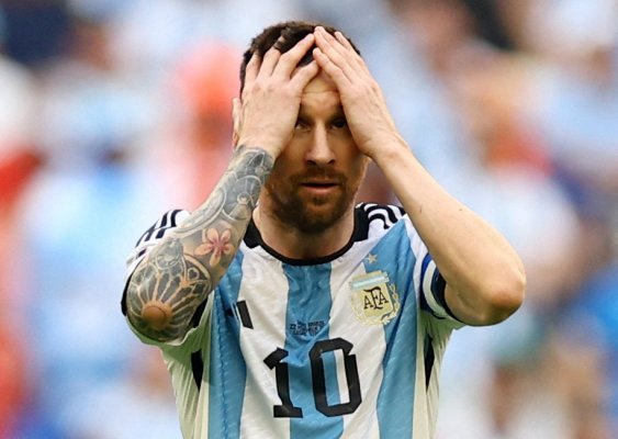 Argentina pierde en el debut contra Arabia Saudita.