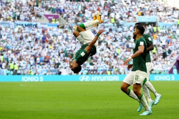 FT: mientras Qatar lucha con problemas iniciales en la Copa del Mundo, la atención finalmente recae en el fútbol