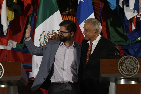 Boric y López Obrador comprometen visitas empresariales y cooperación en litio