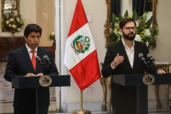 <p>Boric apoya celebración de la cumbre de la Alianza del Pacífico en Lima</p>