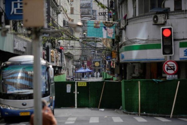 Ciudades chinas reducen restricciones pero salida total de política Cero-Covid se ve lejana