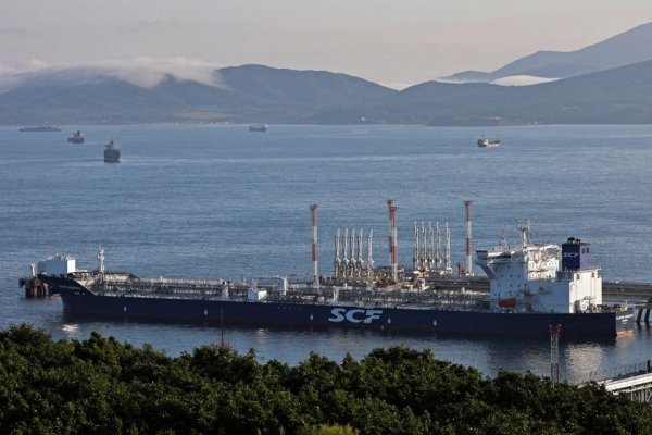 Rusia advierte que no aceptará un tope en el precio del petróleo de potencias occidentales y prepara una respuesta