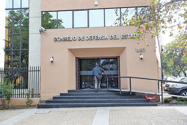 Licencias médicas falsas: CDE ha presentado 45 querellas por delito de fraude que ascienden a $ 55 mil millones