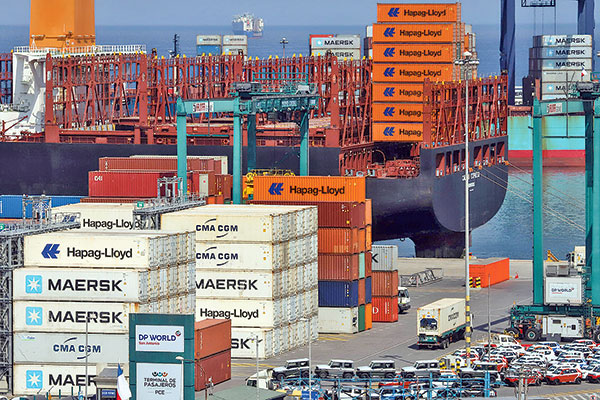 <p>Comercio exterior sigue en rojo: exportaciones e importaciones acusan nuevo descenso en noviembre</p>