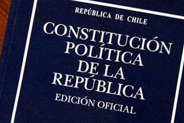 <p>A tres meses de inicio de negociaciones sigue dilatándose acuerdo para nuevo proceso constituyente</p>