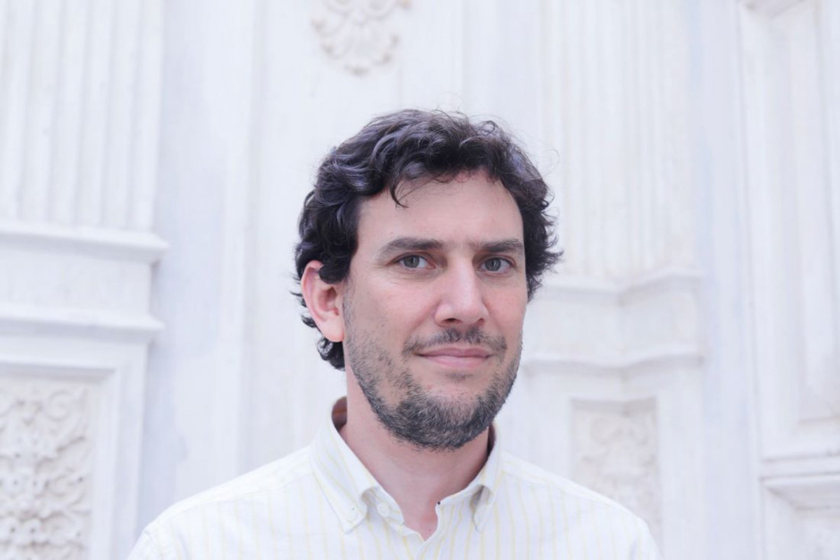 <p>El secretario administrativo de la exconvención Matías Cox renuncia a la Segpres</p>