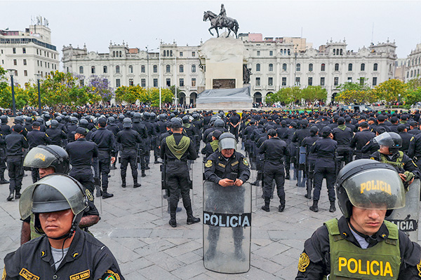 <p>El país amaneció militarizado y con fuerte presencia policial por las protestas de días previos. Foto: Reuters</p>