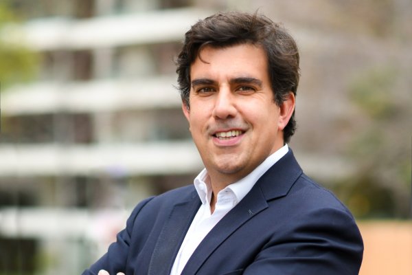 <p>El country head de la corredora Lockton Chile, Mario Claro,</p>