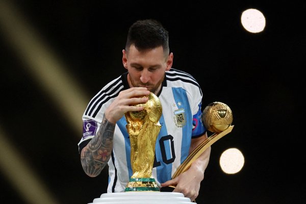 El Banco Central de Argentina mira a los campeones: la cifra millonaria que retendrían del premio y la propuesta de un billete de Messi