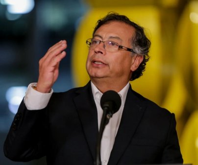 Presidente Petro arremete contra los aumentos en los precios del transporte público