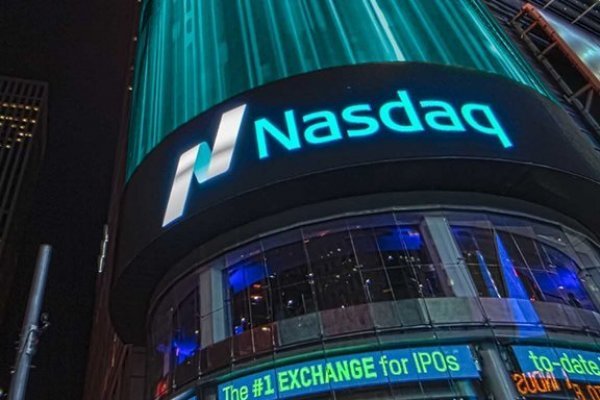 <p>Nasdaq retrocede hasta 3,6% porque buenos datos económicos hacen prever mayores ajustes de la Fed</p>