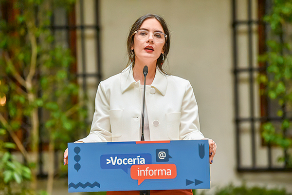 Gobierno entrega bono de $ 1,5 millón a cada familia afectada por los incendios y alista viviendas de emergencia