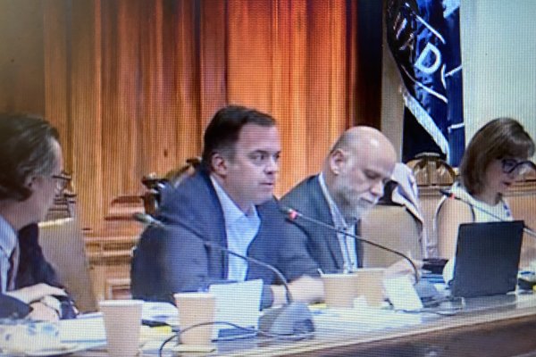 Aprueban indicaciones que establecen que el 7 de junio se constituye el Consejo y el 17 de diciembre será el plebiscito de salida