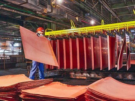 Anglo American y Codelco evalúan planes para sus envíos de cobre tras el cierre de puerto en Chile