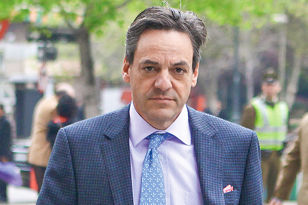 Nicolás Ibáñez busca donar casi $ 1.000 millones a uno de sus hijos