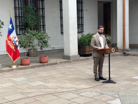 Indultos: Boric afirma que respeta separación de poderes y que no tiene intención de abrir una disputa con la Corte Suprema