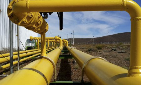Menores precios y el gasoducto Néstor Kirchner podrían reducir en 55% las importaciones de energía en Argentina