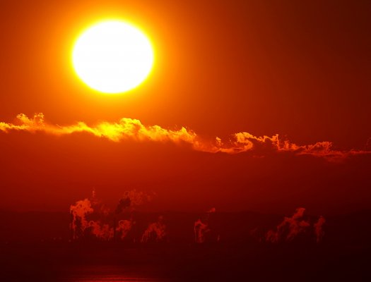 <p>La capa de ozono de la Tierra se está recuperando a medida que se eliminan los productos químicos dañinos</p>