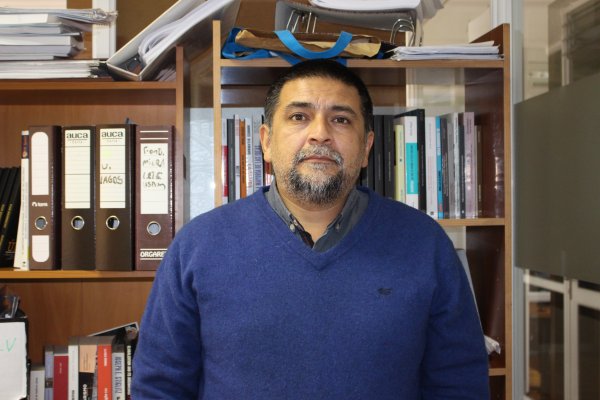 Boric designa al sociólogo Carlos Durán como su nuevo jefe de gabinete