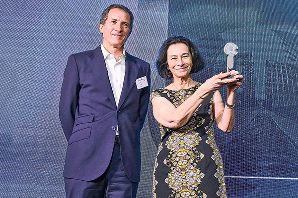 Banco Central es galardonado por la Fundación Generación Empresarial