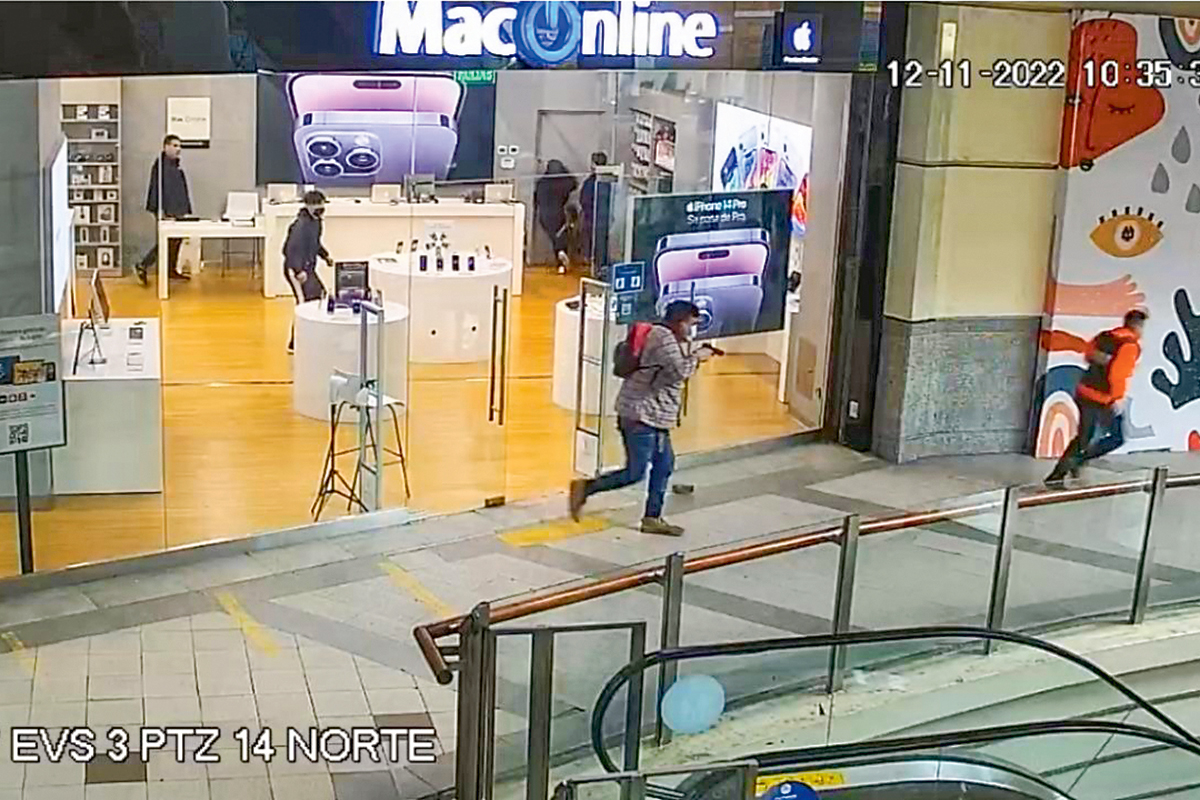 <p>Los duros meses que atraviesa MacOnline luego de una seguidilla de robos violentos</p>