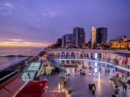 Centro comercial Larcomar de Parque Arauco en Lima vuelve a operar tras ser clausurado por fallas en seguridad