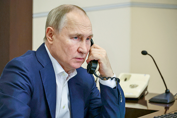 Los bancos occidentales luchan por salir de Rusia, luego de la intervención de Putin