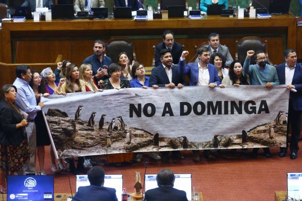 Crece presión sobre Boric por Dominga para que cumpla su compromiso de campaña en contra del proyecto